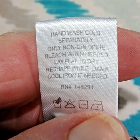 Made for Me To Look Amazing Size Med, This Dress is Business Atire and Fitted. - Picture 6 of 9